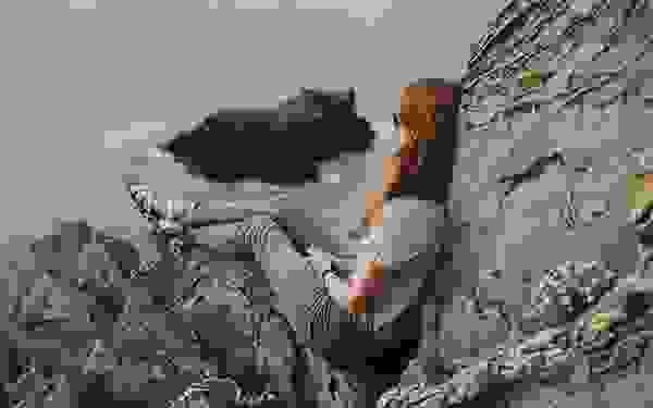 img-caption2